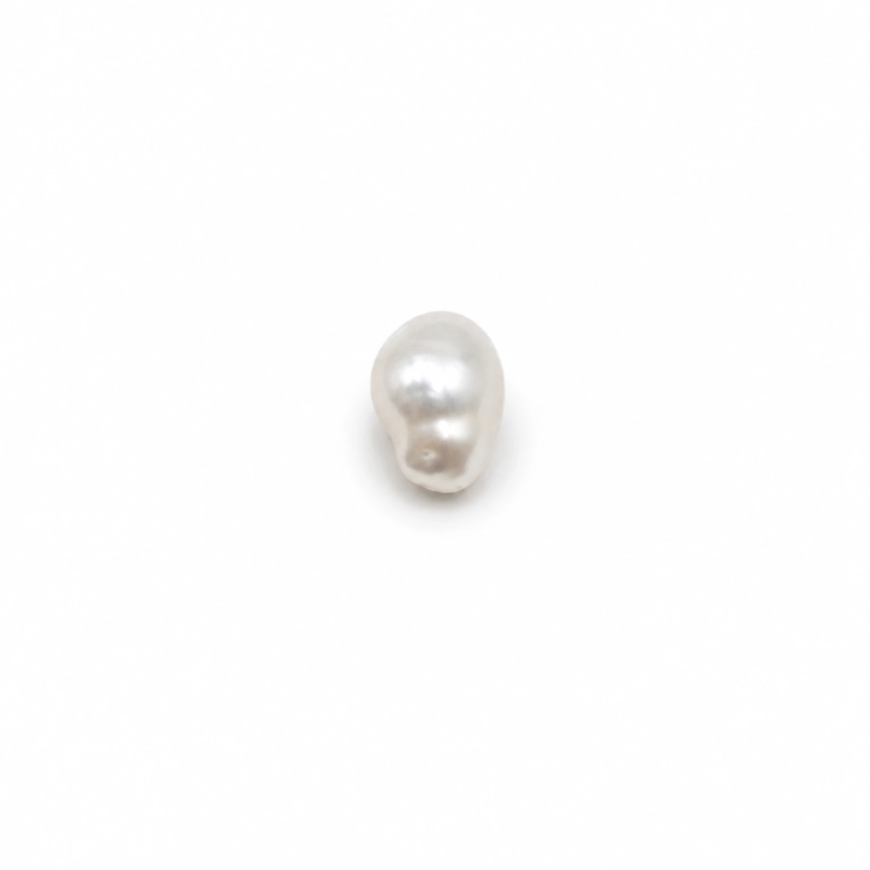 PEARL GEMSTONE, WEIGHT 3.05 CARAT