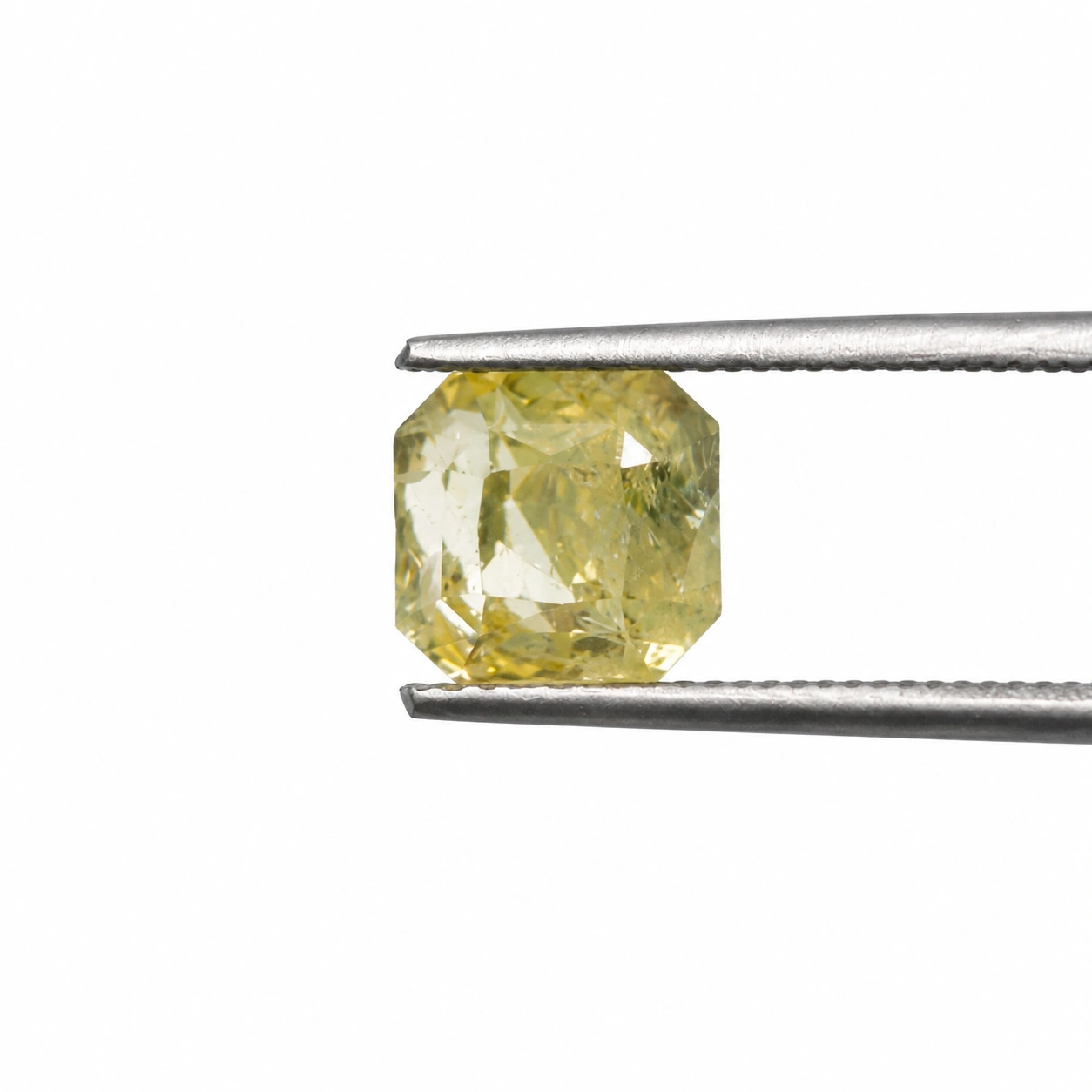 Yellow Sapphire Gemstone, Weight 3.70 Ct - Image 2